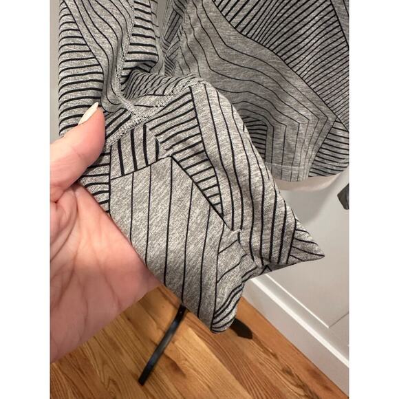 Brooks 1/2 Zip Baselayer - Picture 4 of 5